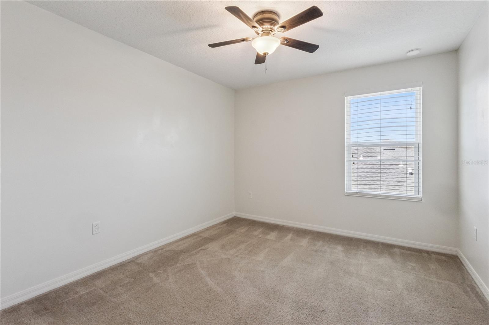 1572 AUBURN HILLS CT, TAVARES, FL, 32778