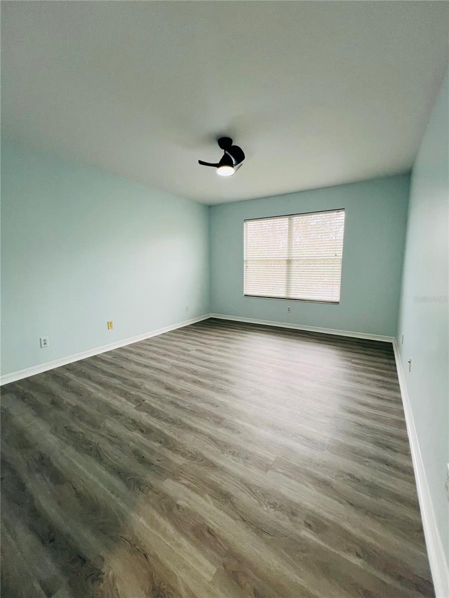 9096 IRON OAK AVE, TAMPA, FL, 33647