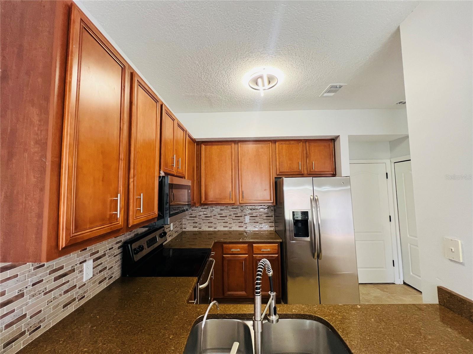 9096 IRON OAK AVE, TAMPA, FL, 33647