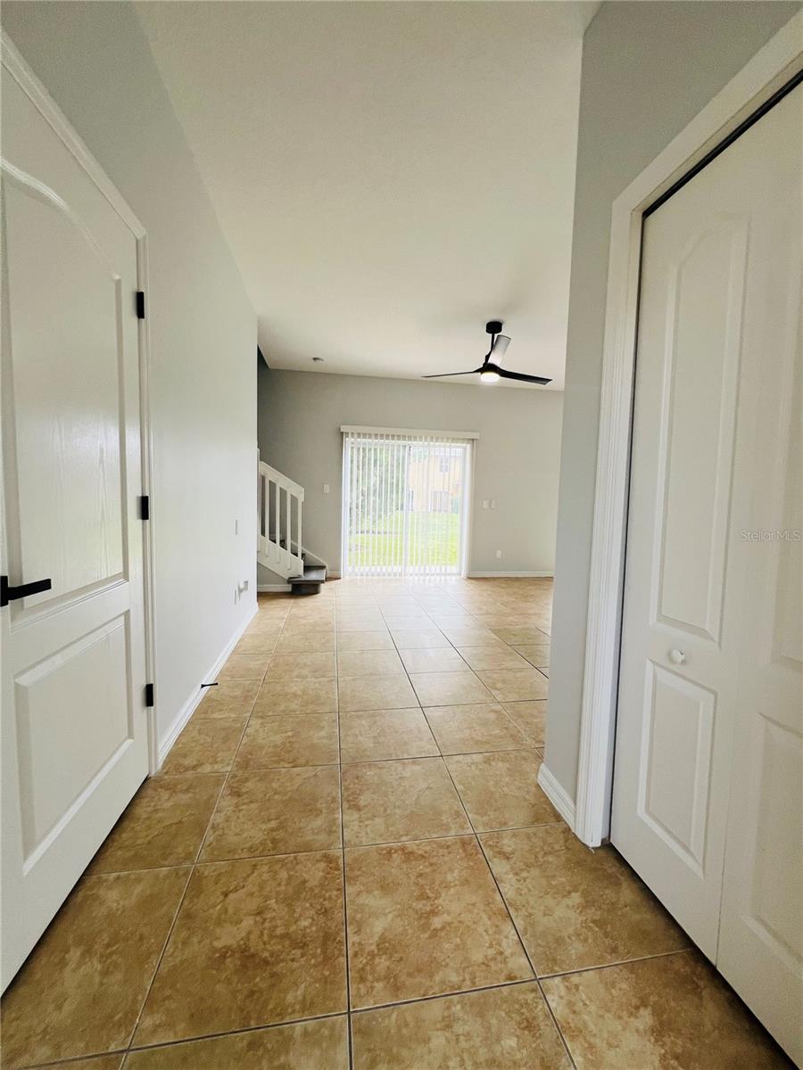 9096 IRON OAK AVE, TAMPA, FL, 33647