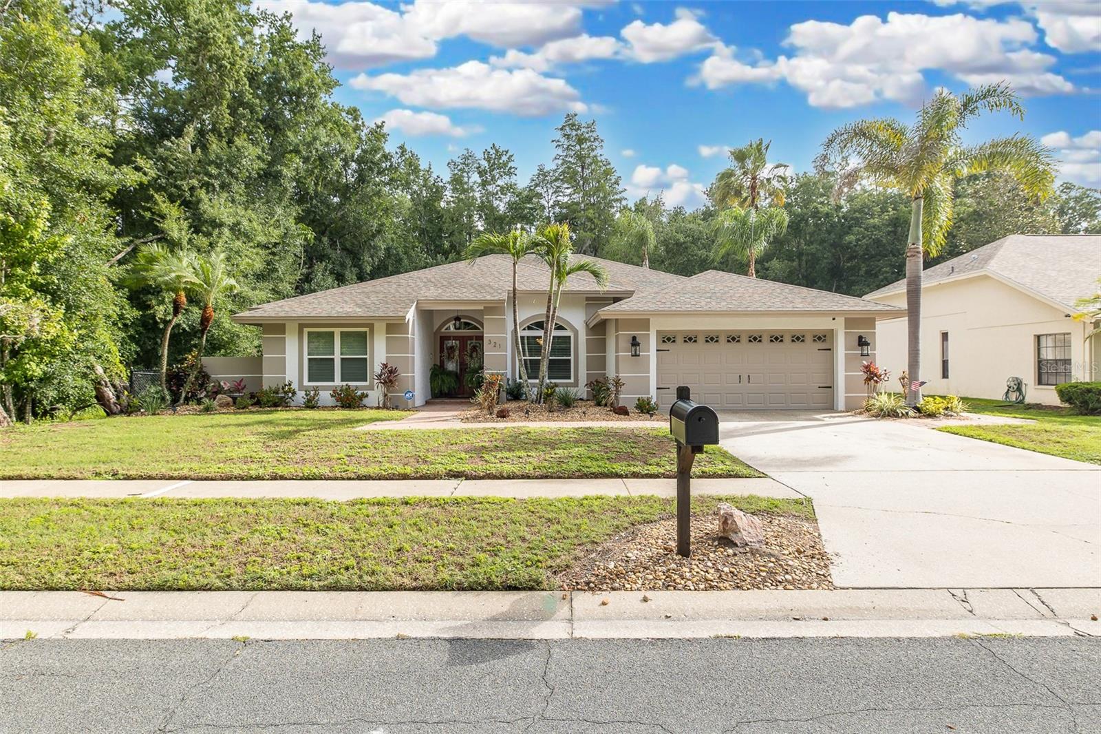 321 WATERFORD CIR E, TARPON SPRINGS, FL, 34688