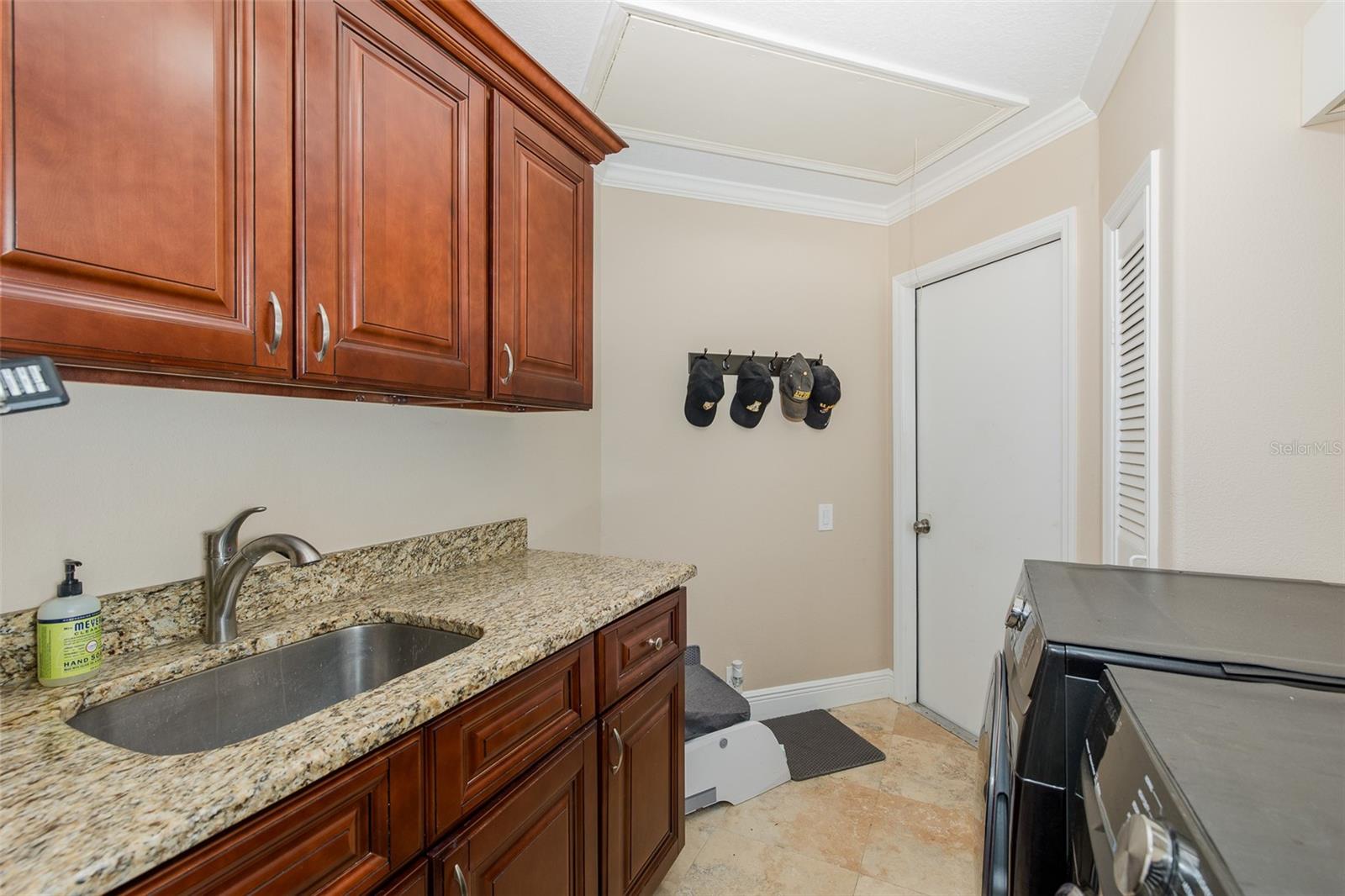 321 WATERFORD CIR E, TARPON SPRINGS, FL, 34688