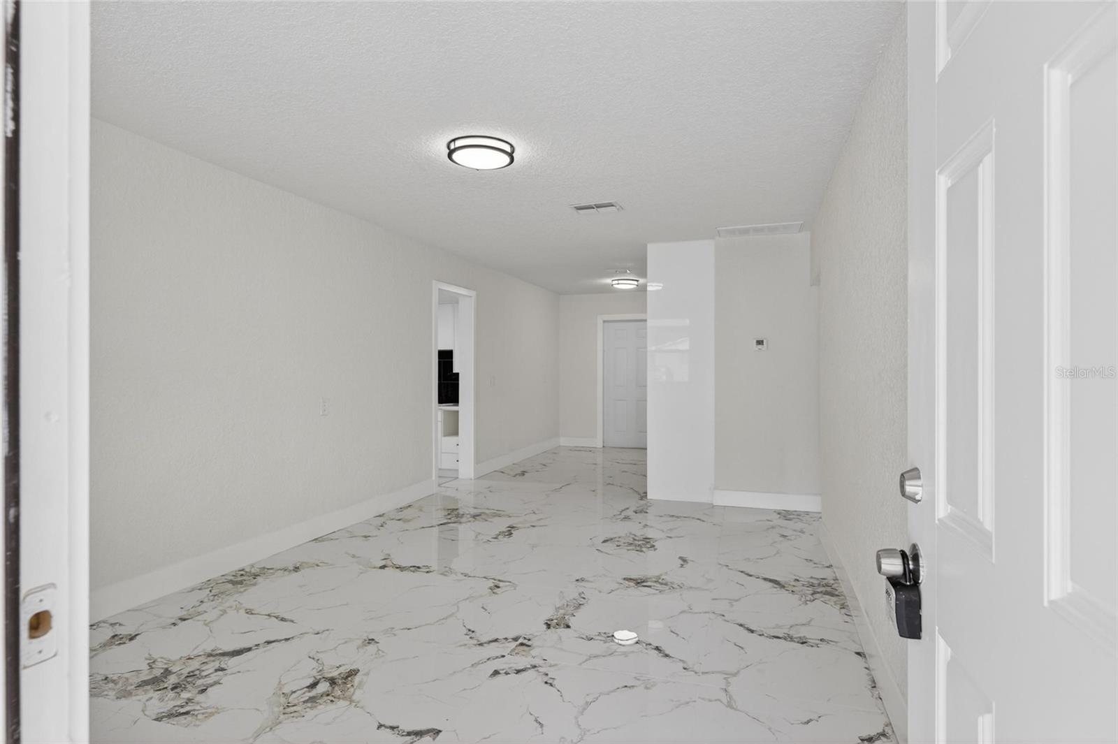 9608 N ASTER AVE, TAMPA, FL, 33612