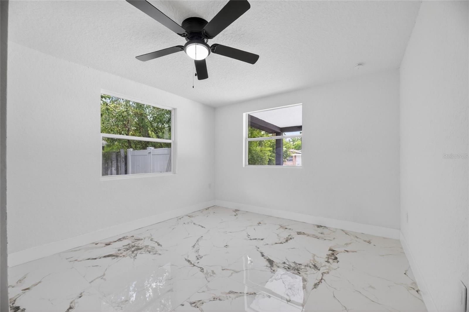 9608 N ASTER AVE, TAMPA, FL, 33612