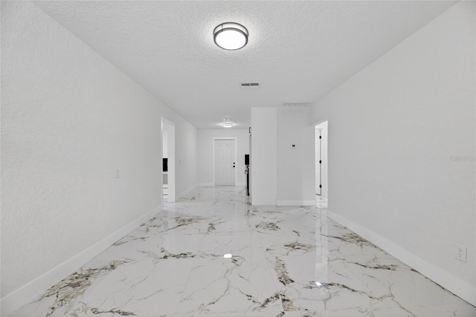 9608 N ASTER AVE, TAMPA, FL, 33612