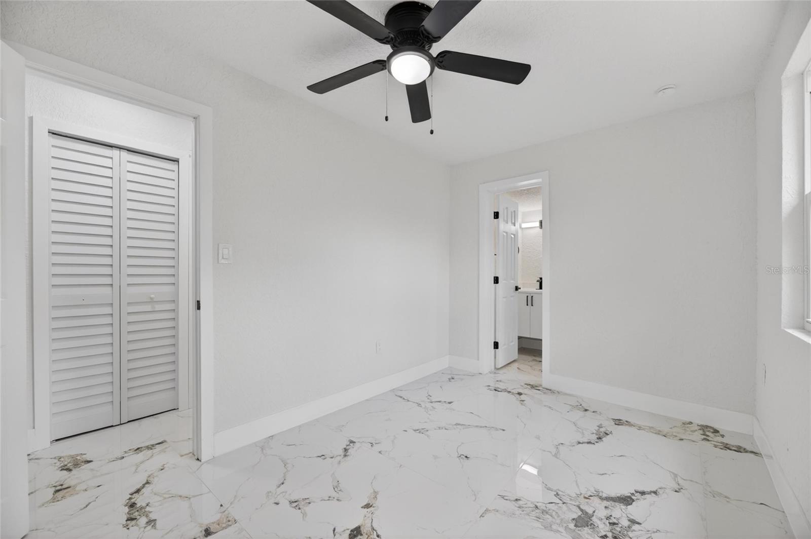 9608 N ASTER AVE, TAMPA, FL, 33612