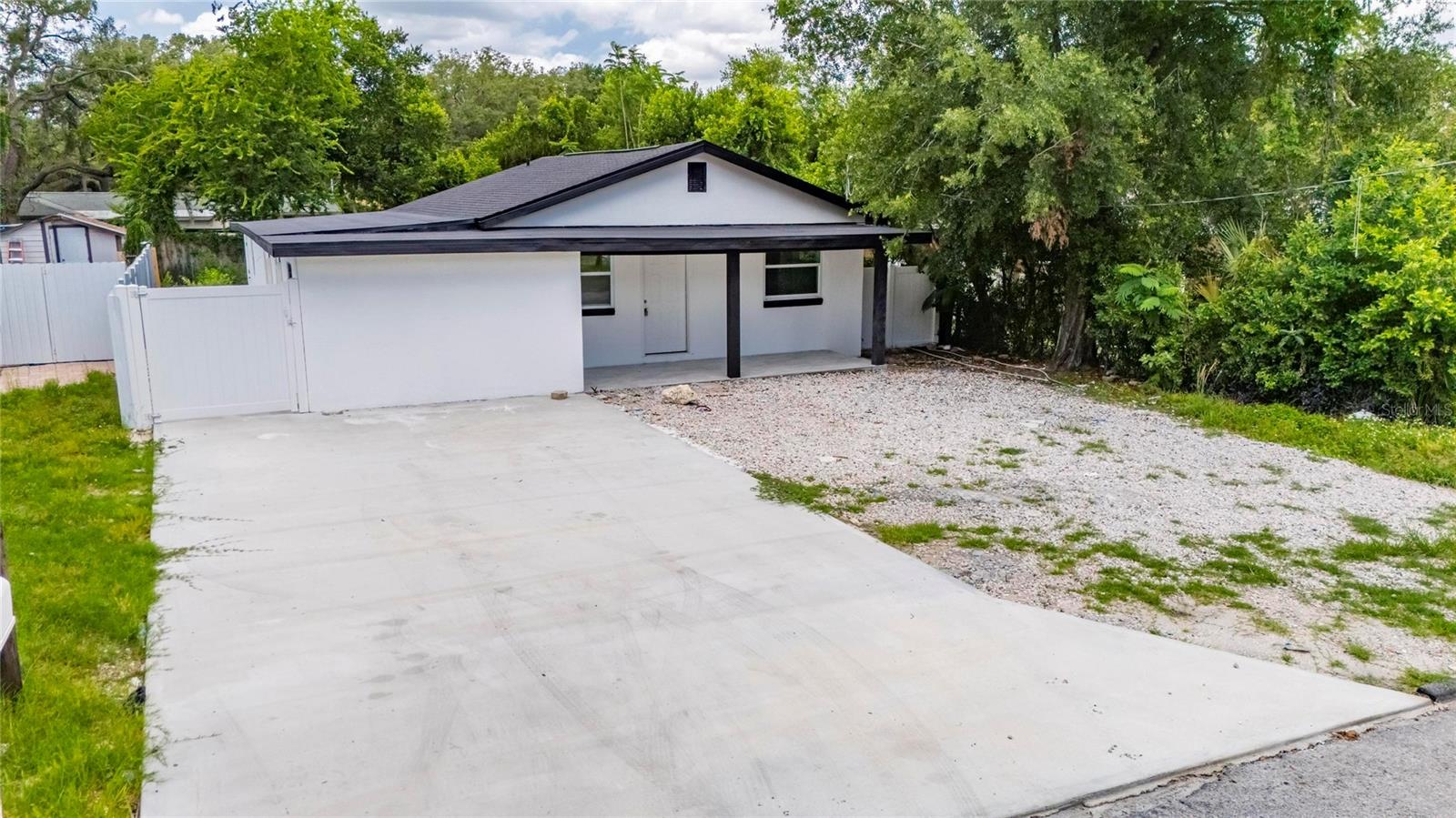 9608 N ASTER AVE, TAMPA, FL, 33612