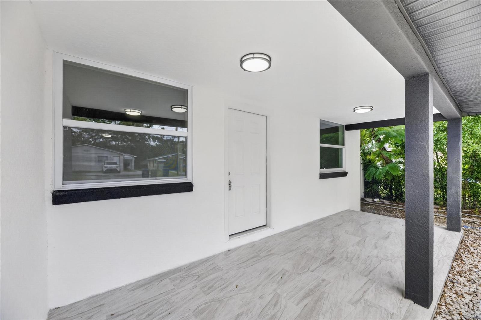 9608 N ASTER AVE, TAMPA, FL, 33612