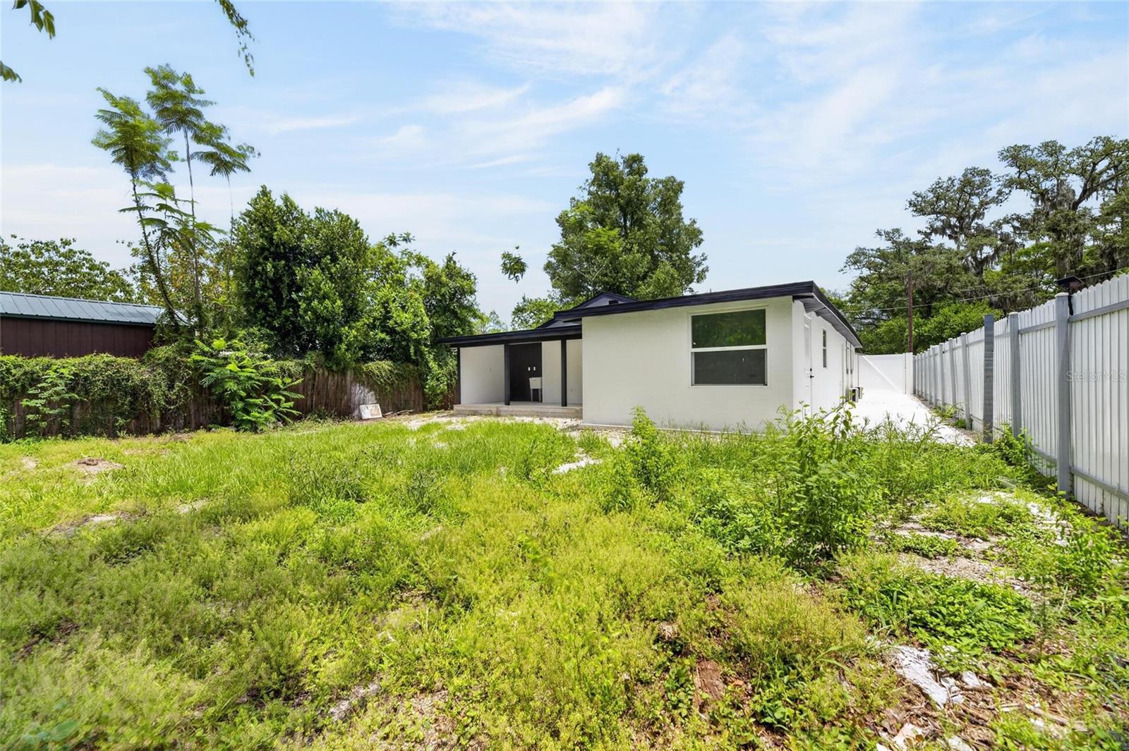 9608 N ASTER AVE, TAMPA, FL, 33612