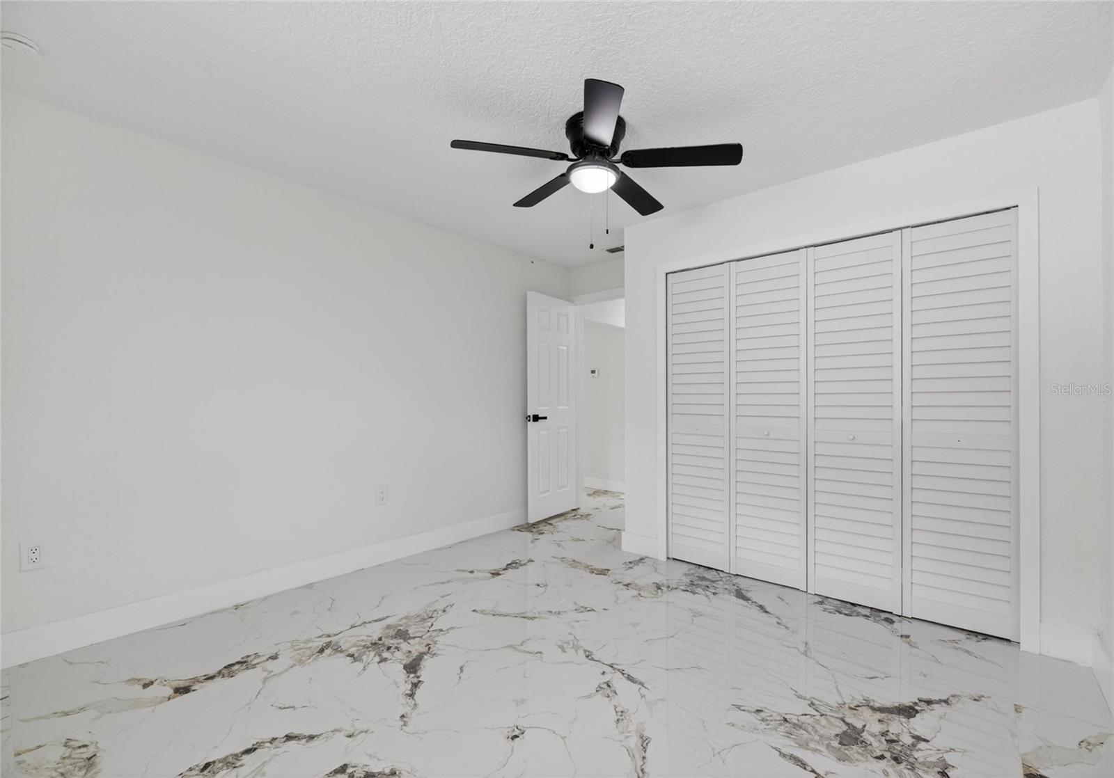 9608 N ASTER AVE, TAMPA, FL, 33612