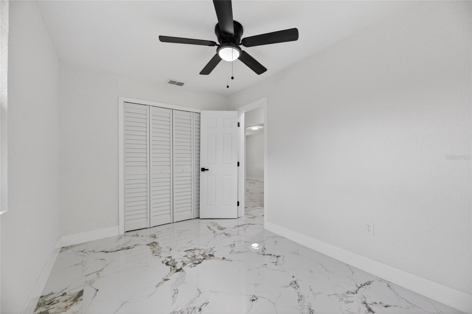 9608 N ASTER AVE, TAMPA, FL, 33612