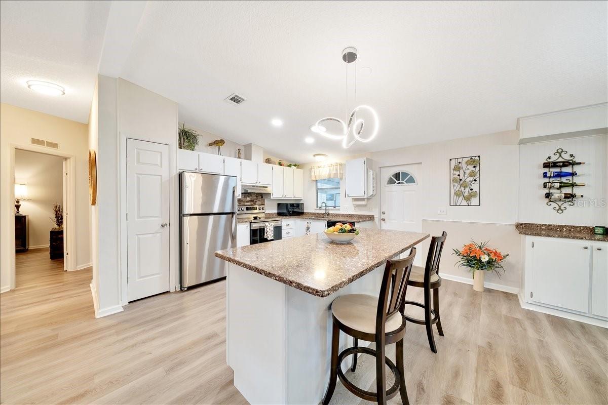 926 SAINT ANDREWS BLVD, LADY LAKE, FL, 32159