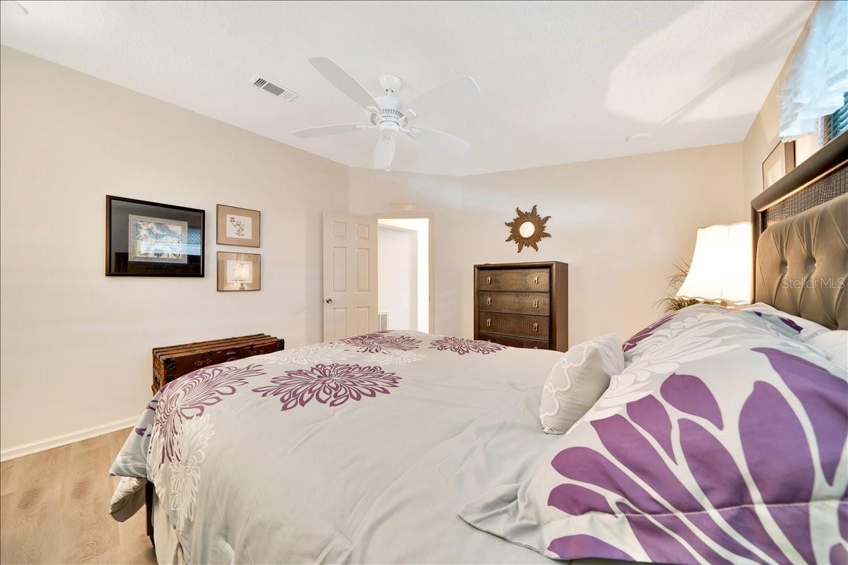 926 SAINT ANDREWS BLVD, LADY LAKE, FL, 32159