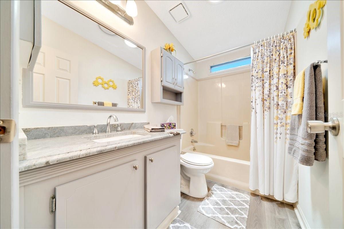 926 SAINT ANDREWS BLVD, LADY LAKE, FL, 32159