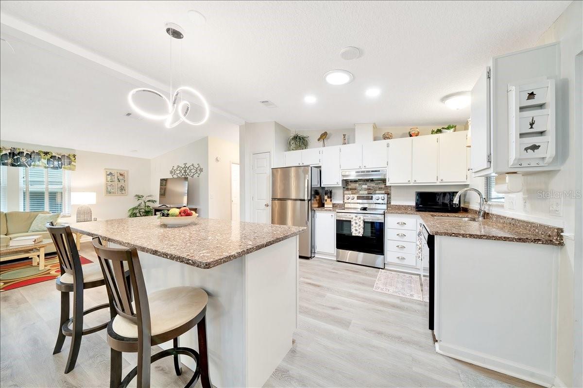 926 SAINT ANDREWS BLVD, LADY LAKE, FL, 32159