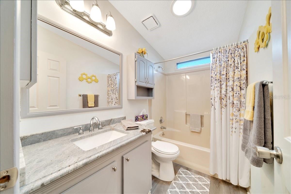 926 SAINT ANDREWS BLVD, LADY LAKE, FL, 32159