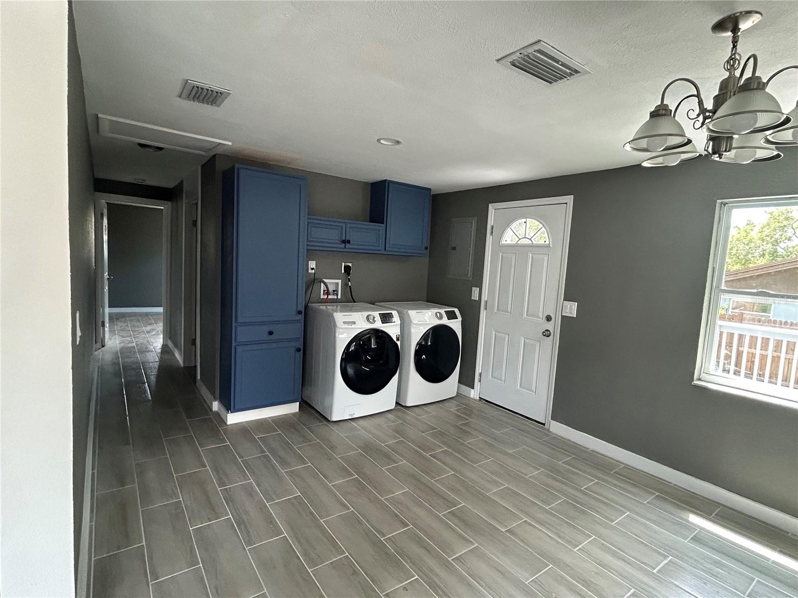 1884 PINE ST, LARGO, FL, 33774