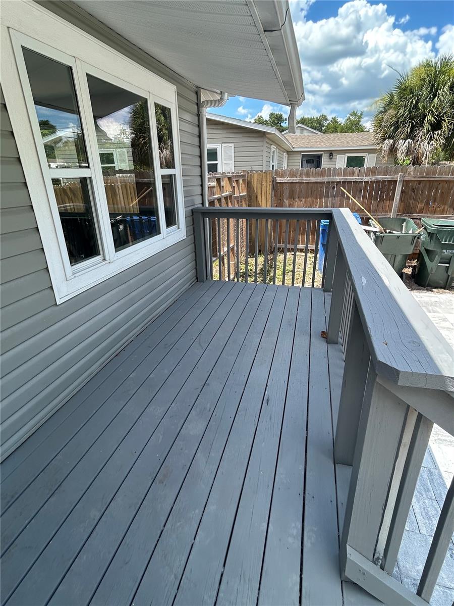 1884 PINE ST, LARGO, FL, 33774