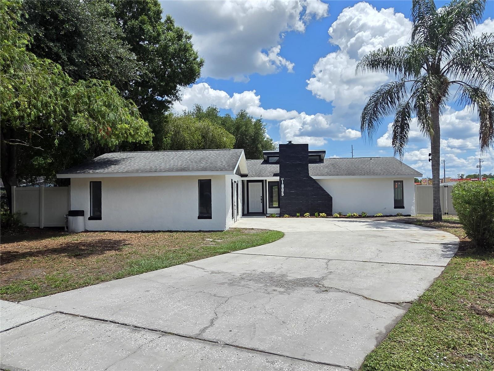 1805 S WILKINS AVE, PLANT CITY, FL, 33563