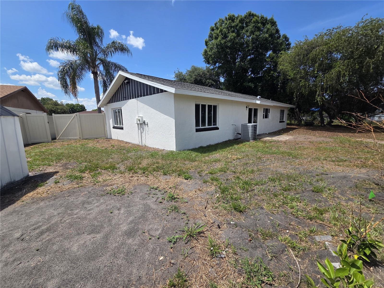 1805 S WILKINS AVE, PLANT CITY, FL, 33563