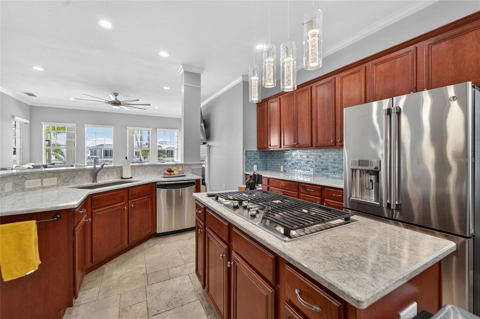 5722 SEA TROUT PL, APOLLO BEACH, FL, 33572