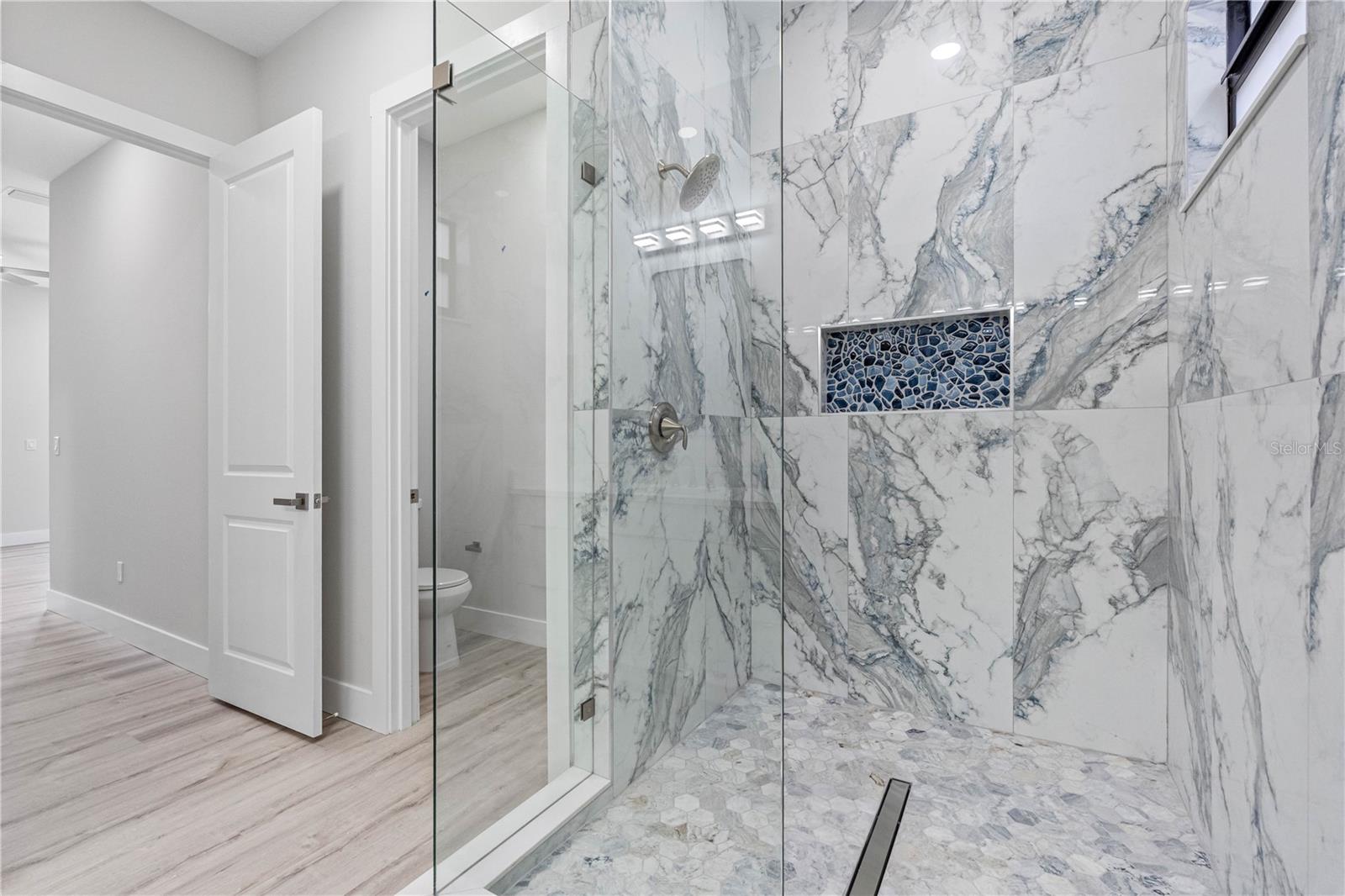 7015 N CENTRAL AVE #Unit B, TAMPA, FL, 33604