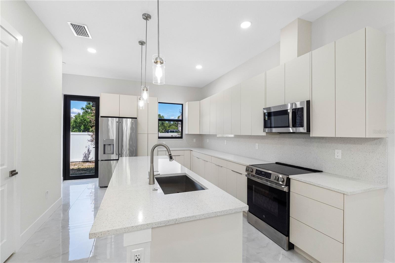 7015 N CENTRAL AVE #Unit C, TAMPA, FL, 33604