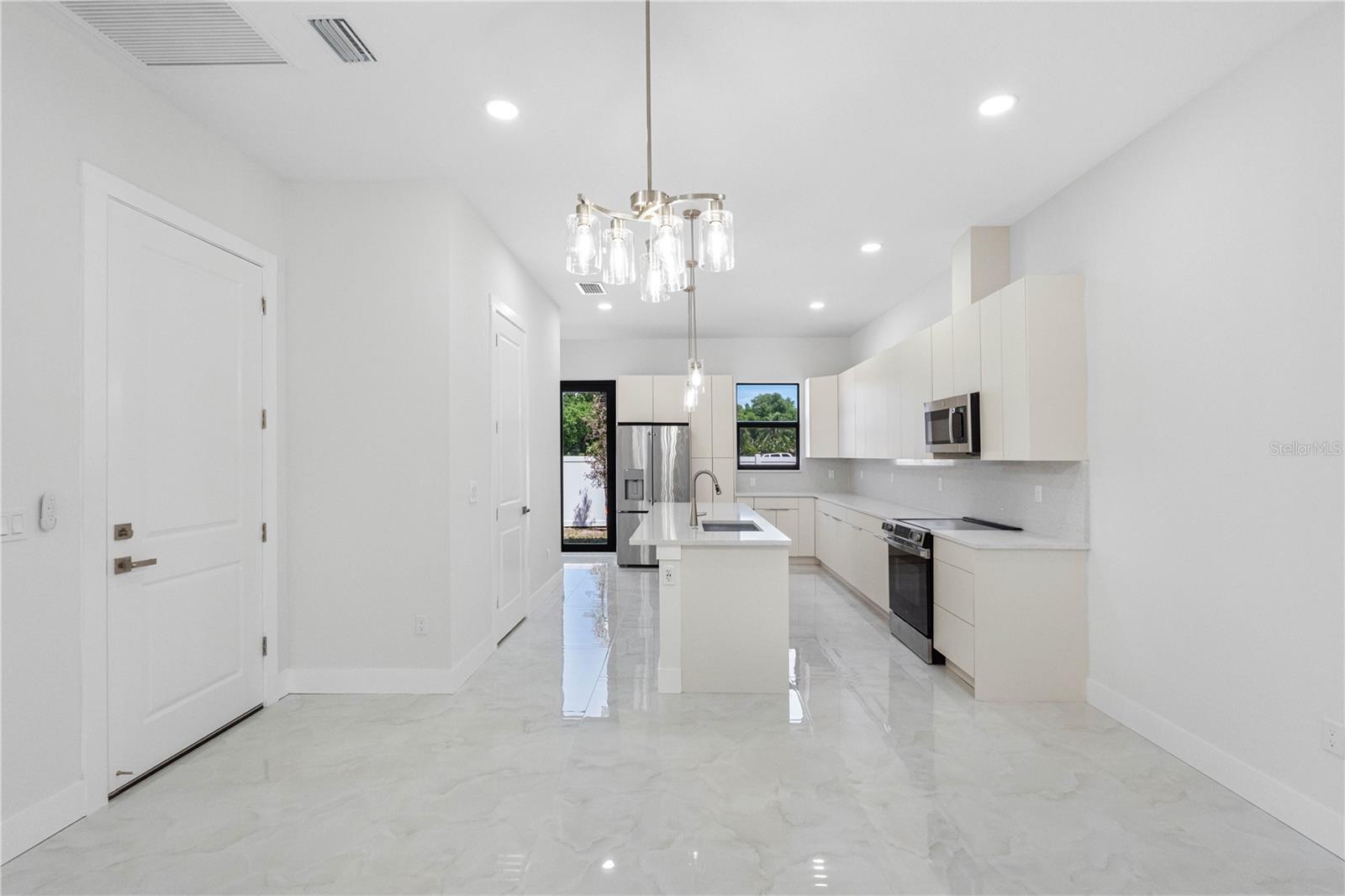 7015 N CENTRAL AVE #Unit C, TAMPA, FL, 33604