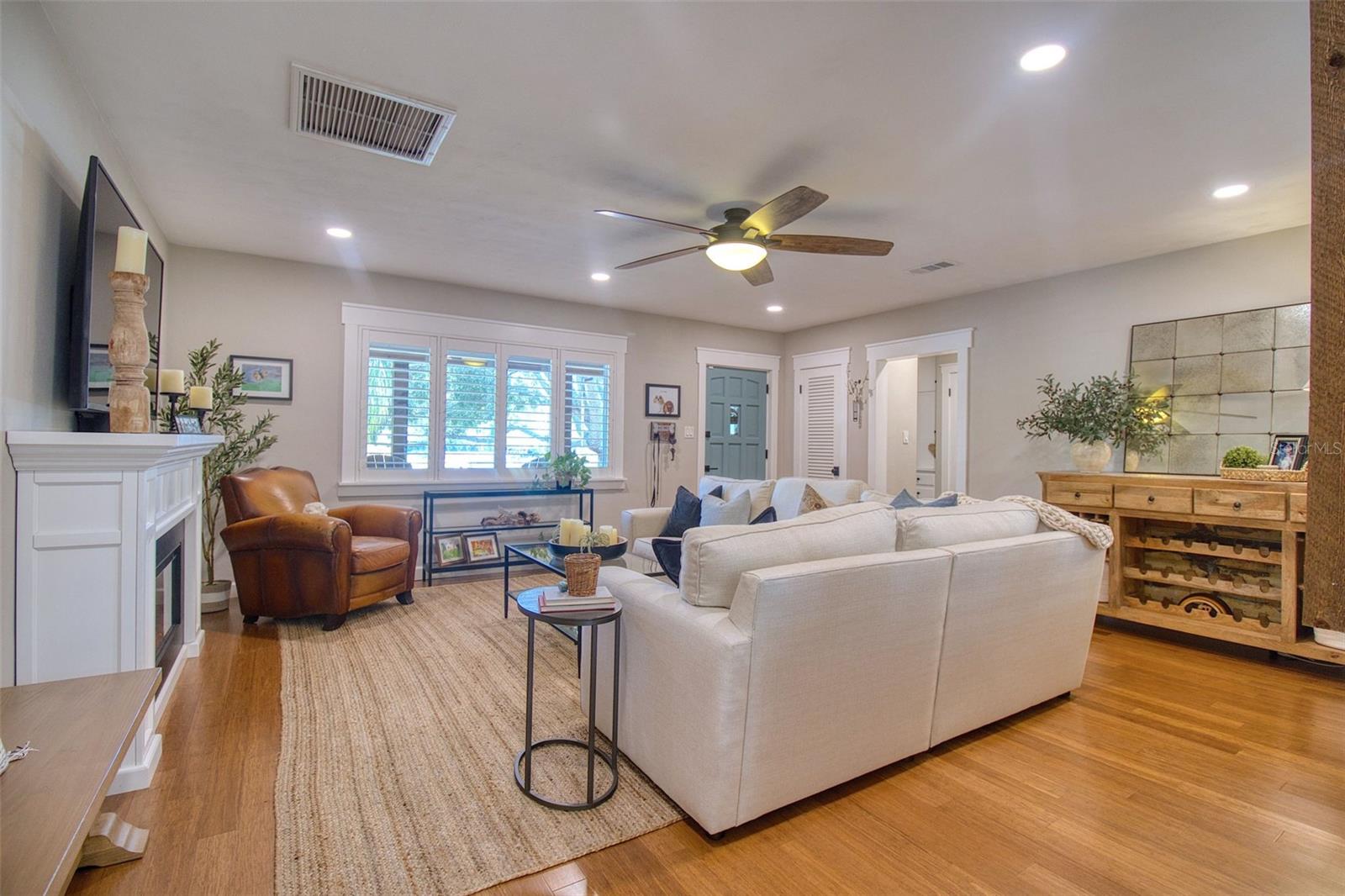 128 EDGEWATER TER, DUNEDIN, FL, 34698