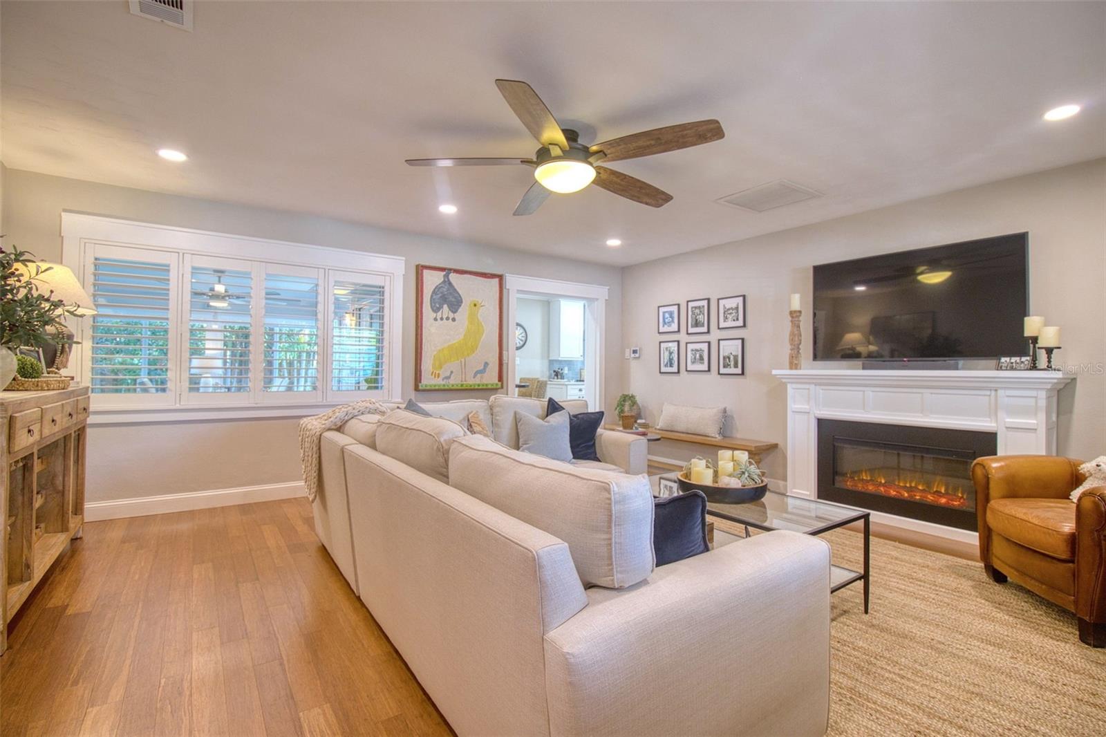 128 EDGEWATER TER, DUNEDIN, FL, 34698