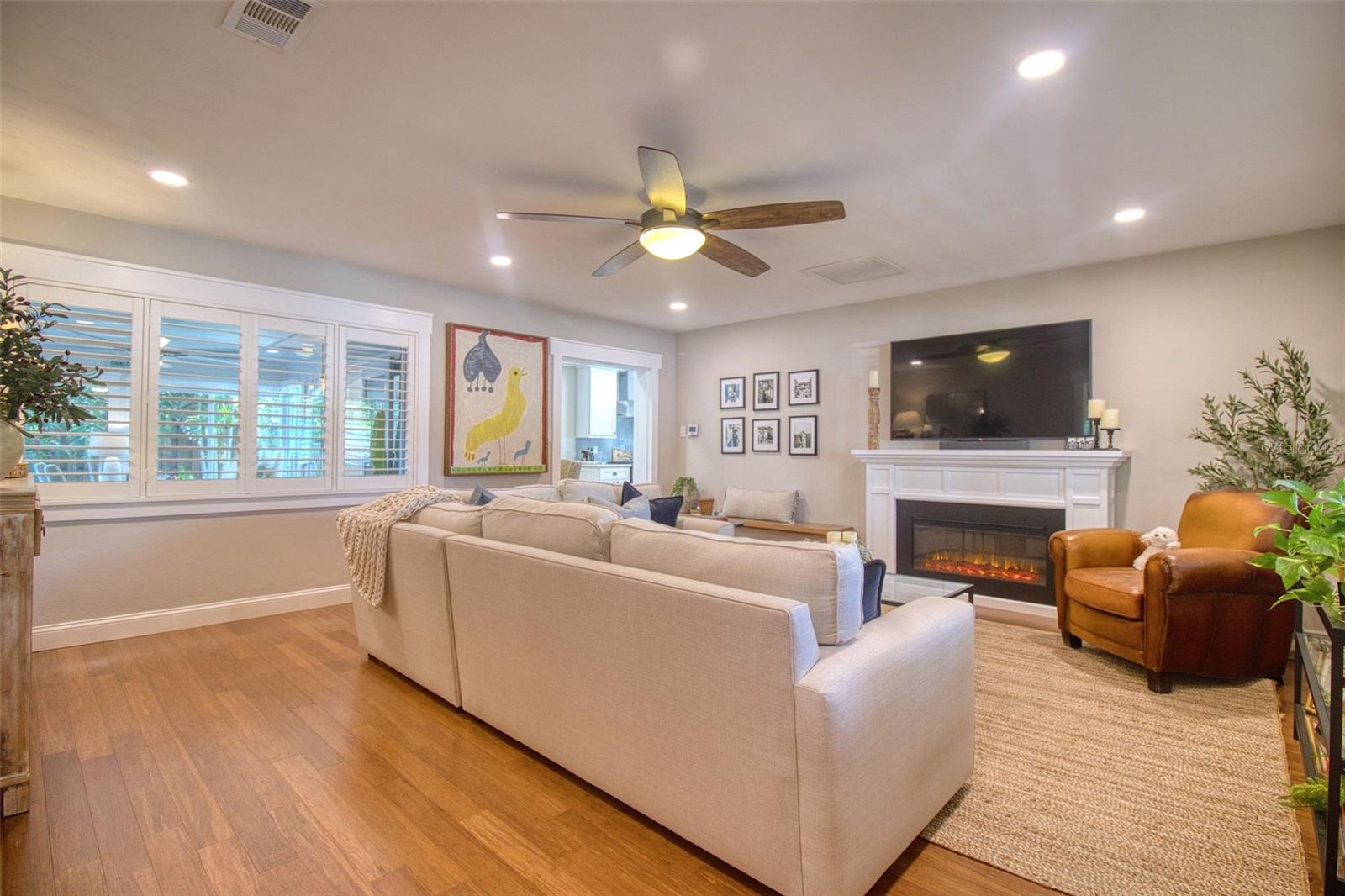 128 EDGEWATER TER, DUNEDIN, FL, 34698