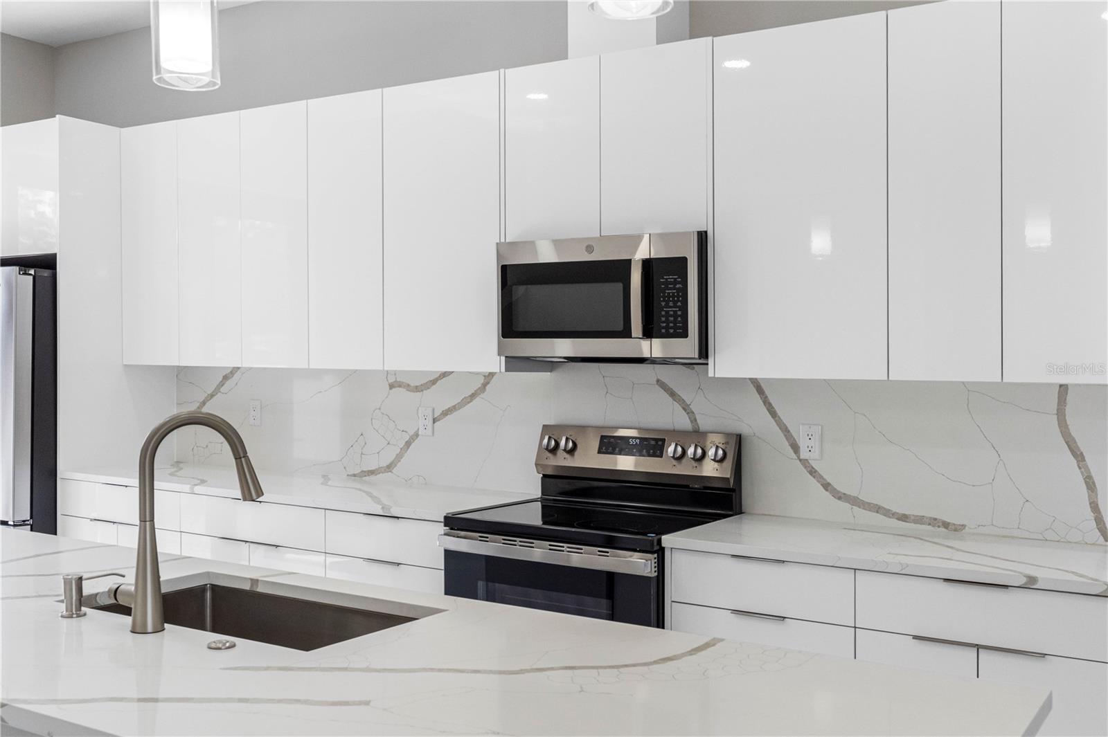 7015 N CENTRAL AVE #Unit A, TAMPA, FL, 33604