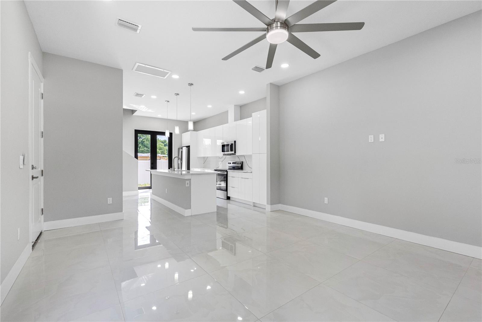 7015 N CENTRAL AVE #Unit A, TAMPA, FL, 33604
