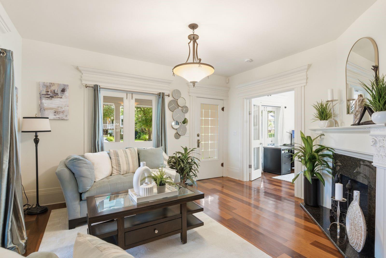 888 16TH AVE N, ST PETERSBURG, FL, 33704