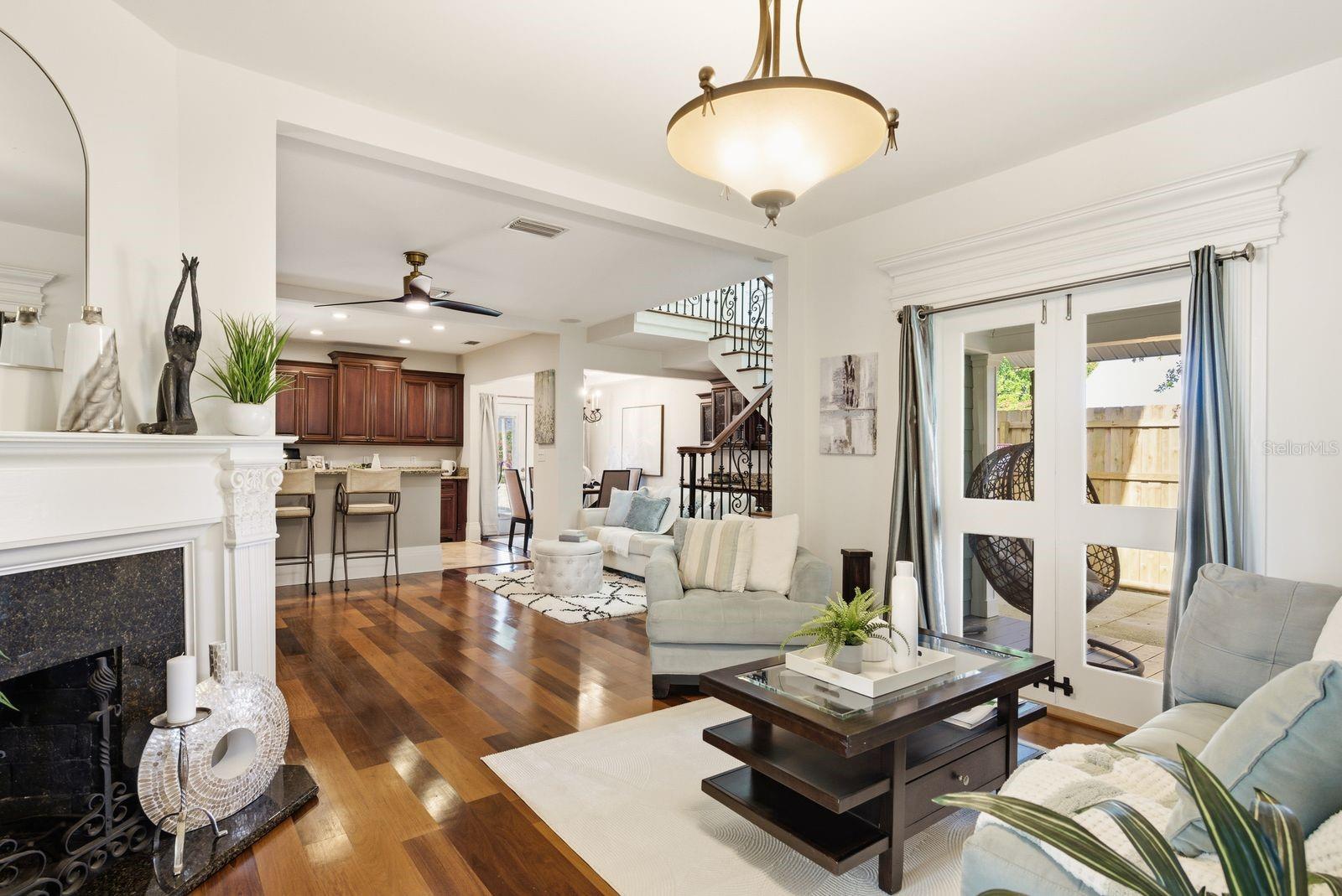 888 16TH AVE N, ST PETERSBURG, FL, 33704