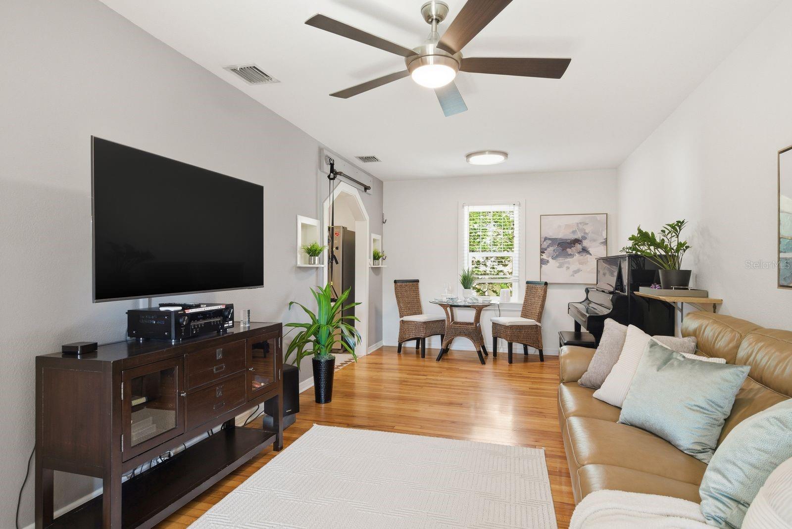 888 16TH AVE N, ST PETERSBURG, FL, 33704