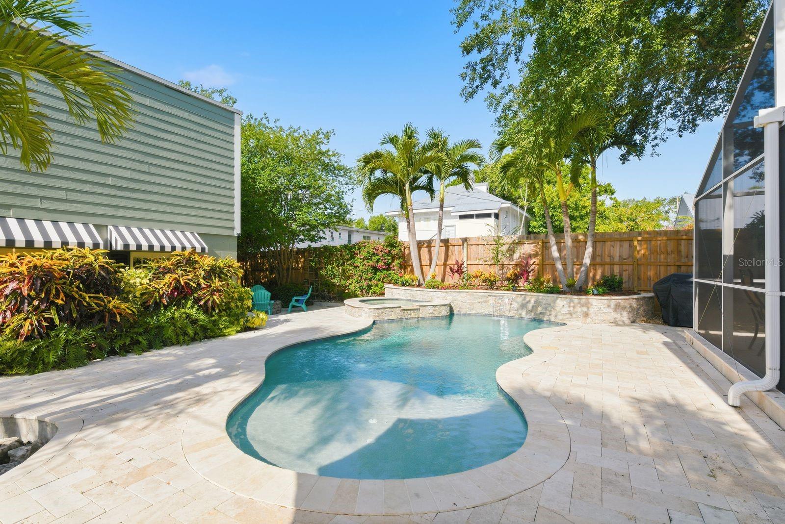 888 16TH AVE N, ST PETERSBURG, FL, 33704