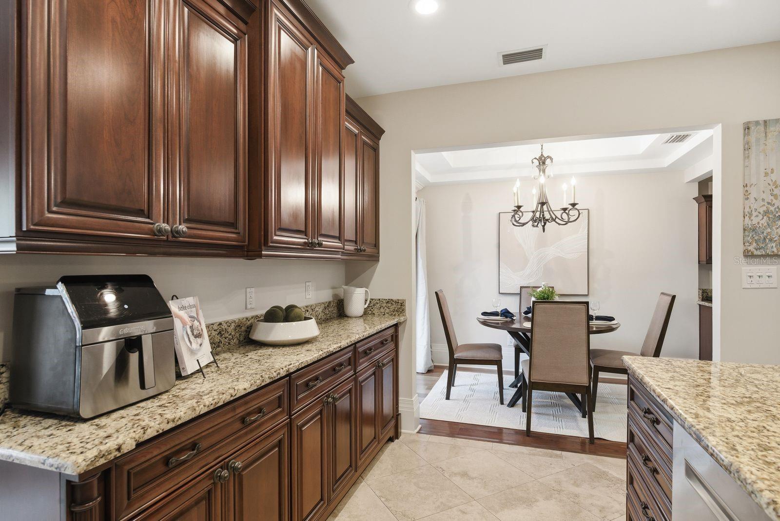 888 16TH AVE N, ST PETERSBURG, FL, 33704