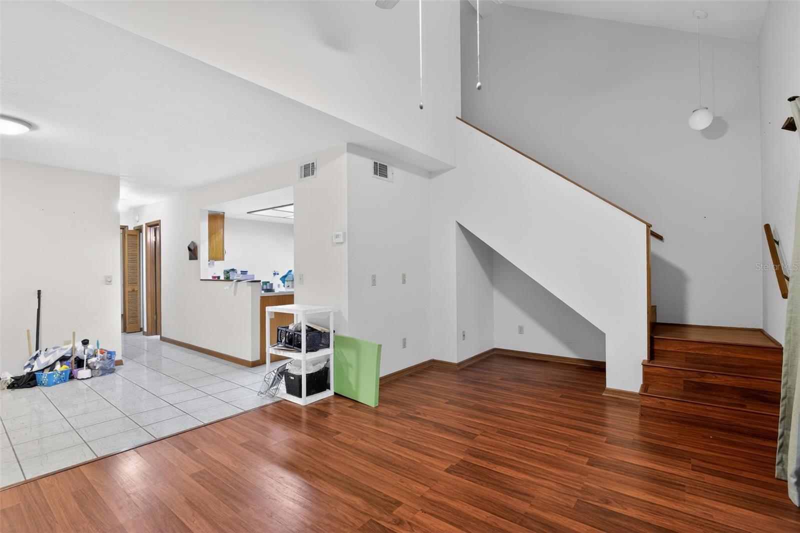 7200 SW 8TH AVE #B14, GAINESVILLE, FL, 32607