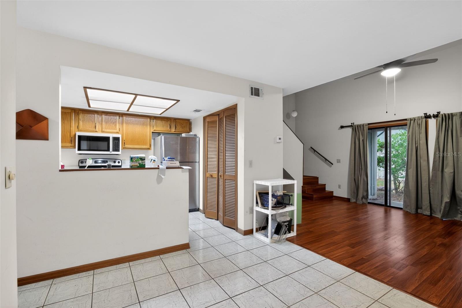 7200 SW 8TH AVE #B14, GAINESVILLE, FL, 32607