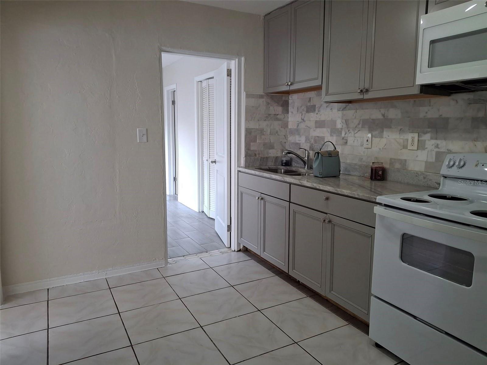 3947 MOHR AVE N #1, ST PETERSBURG, FL, 33714