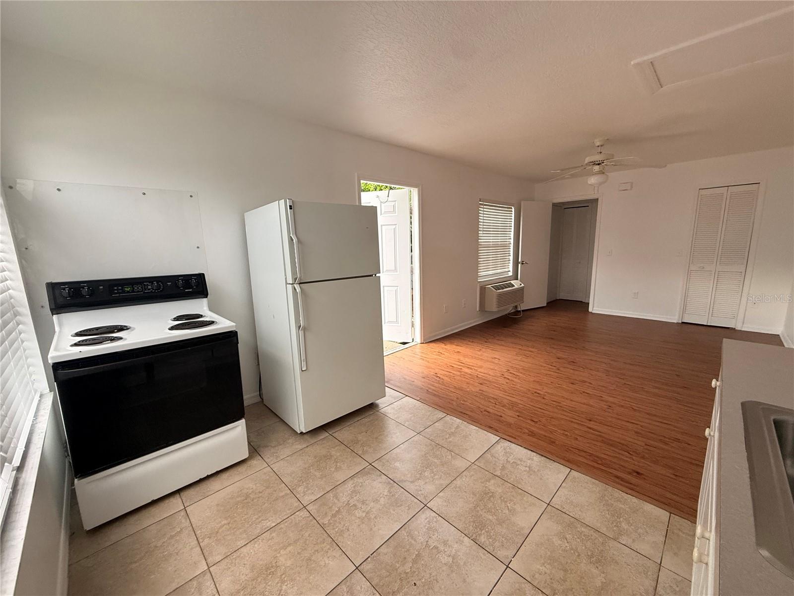 527 CARIBBEAN DR #B, DAVENPORT, FL, 33897