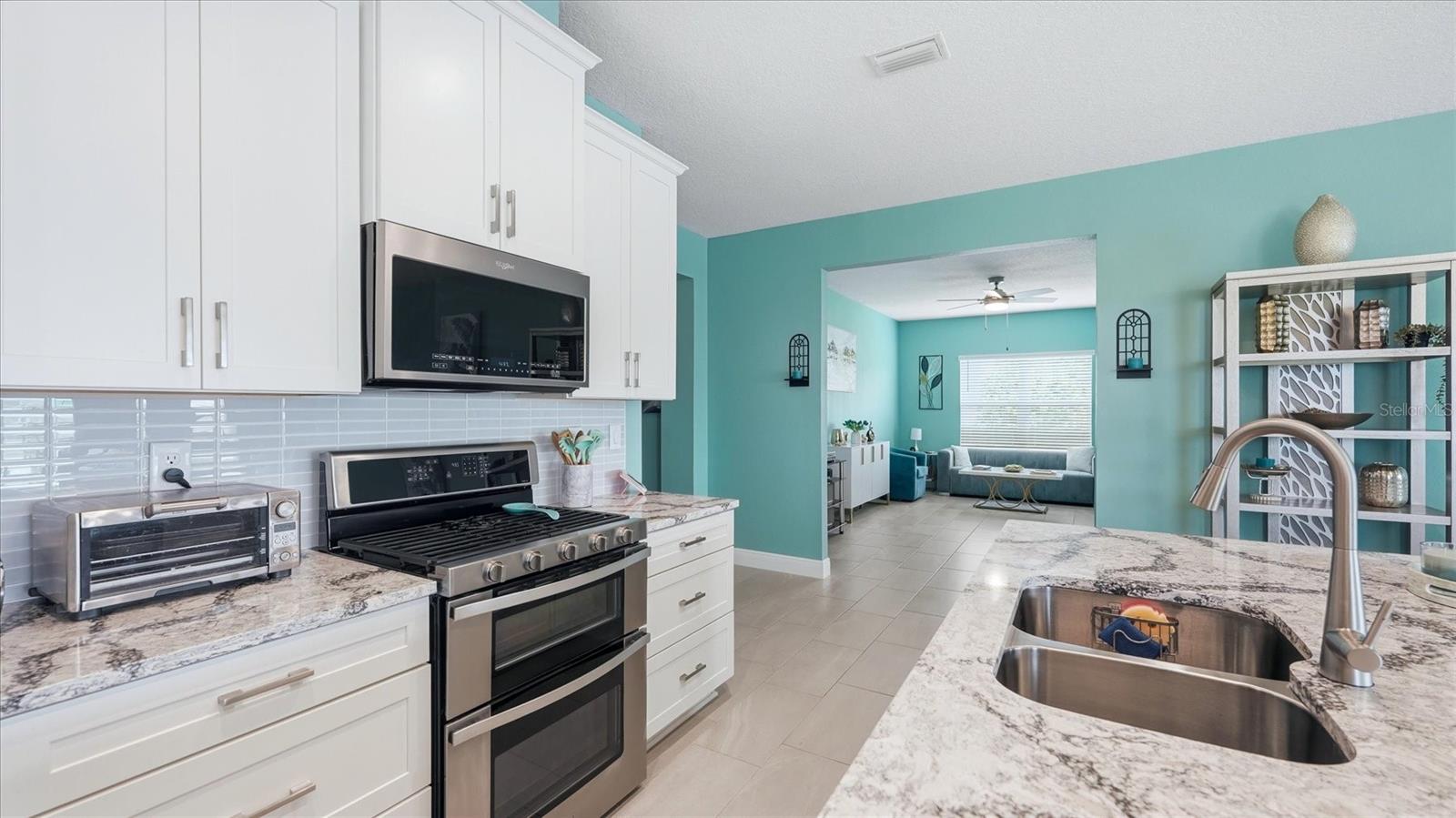 6230 ROADSTEAD CT, APOLLO BEACH, FL, 33572
