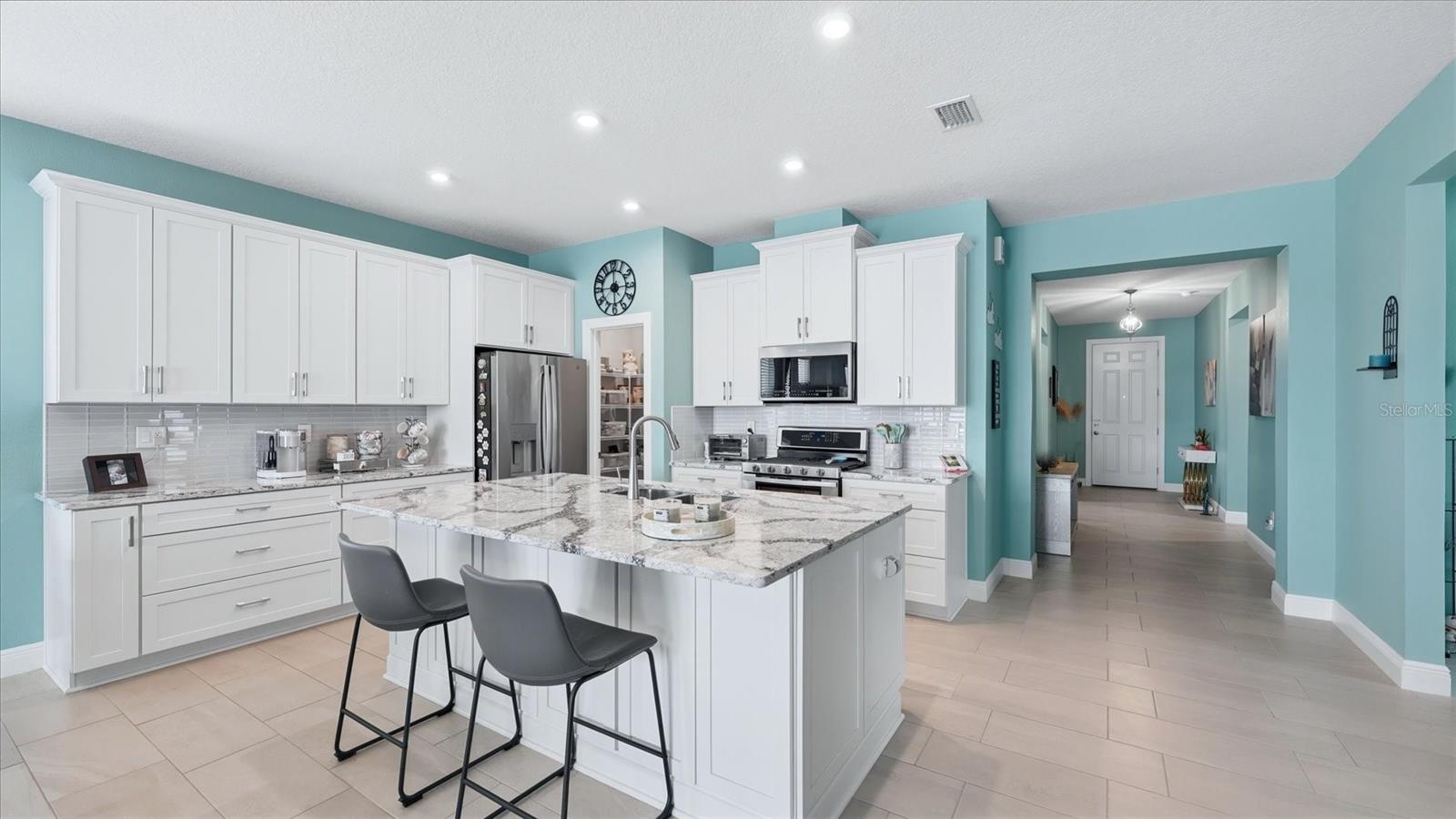 6230 ROADSTEAD CT, APOLLO BEACH, FL, 33572