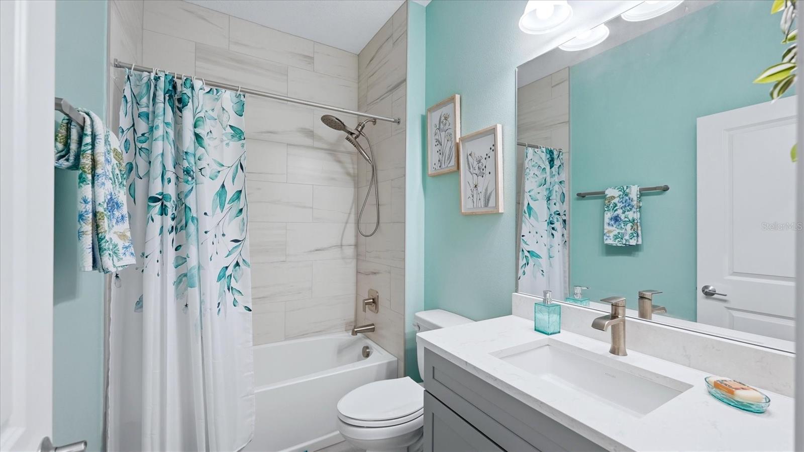 6230 ROADSTEAD CT, APOLLO BEACH, FL, 33572