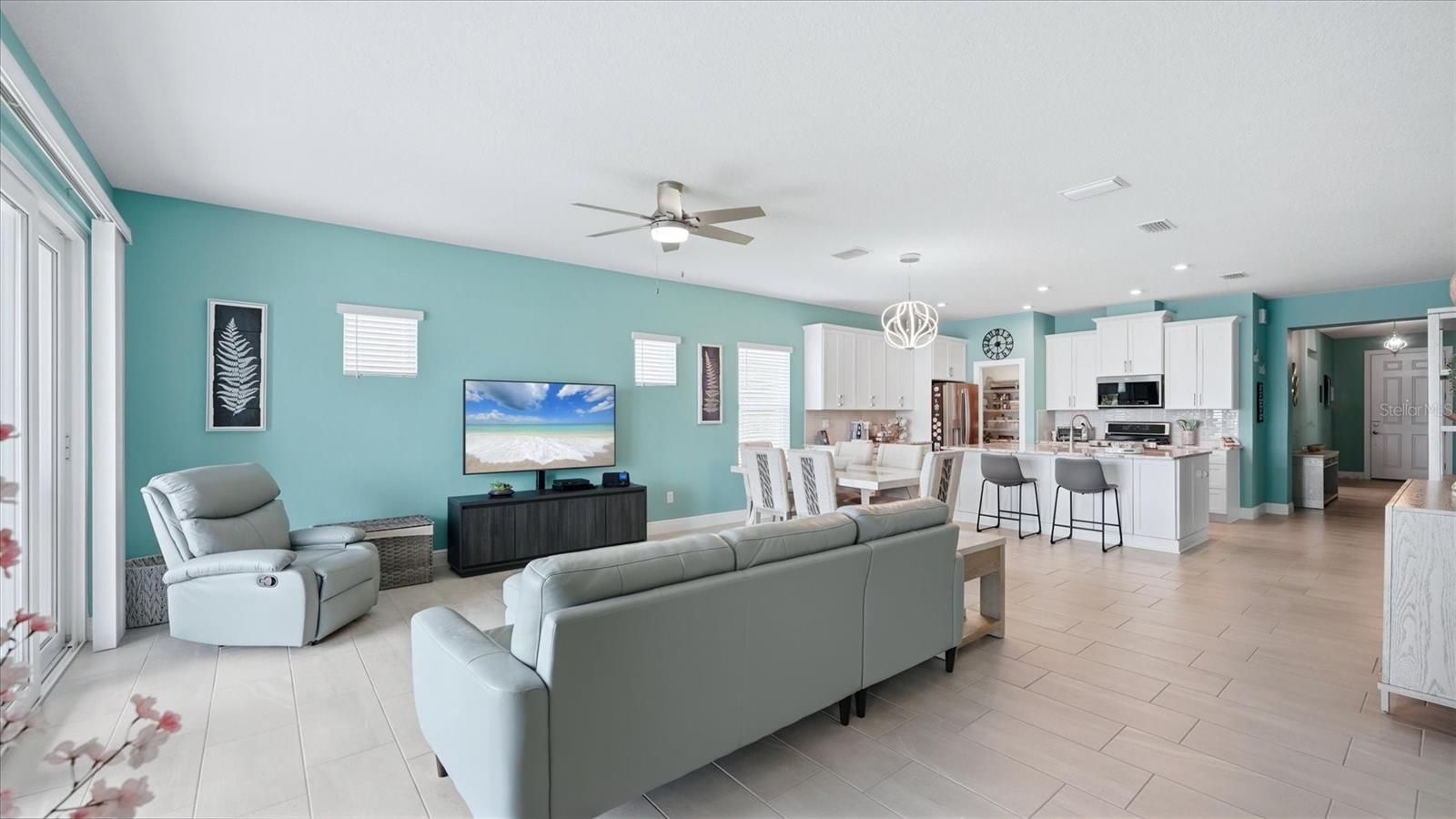6230 ROADSTEAD CT, APOLLO BEACH, FL, 33572
