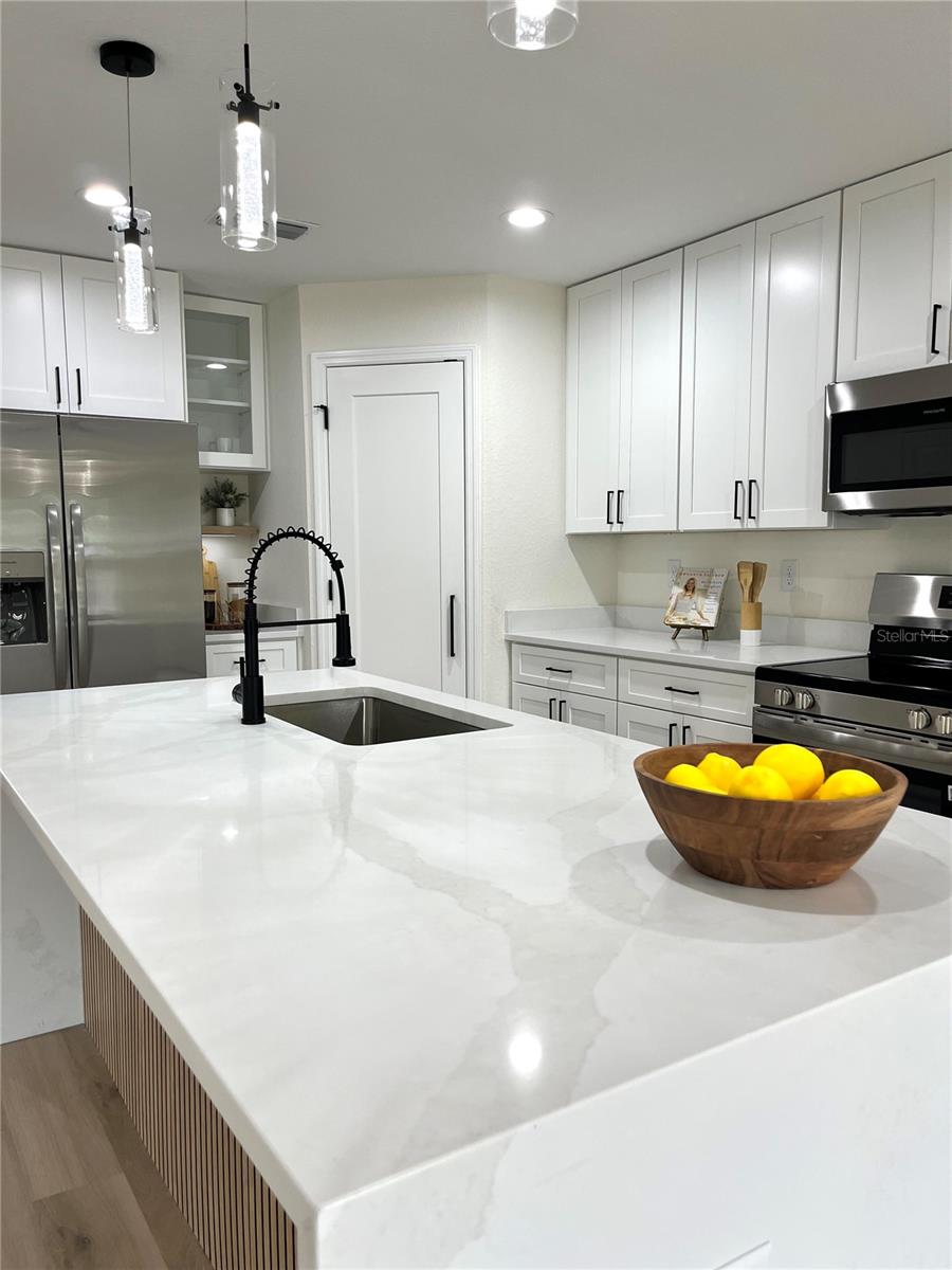 12 OLIVE RD, OCALA, FL, 34472