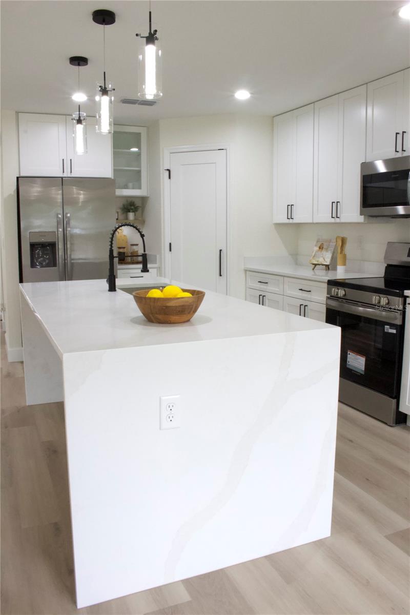 12 OLIVE RD, OCALA, FL, 34472