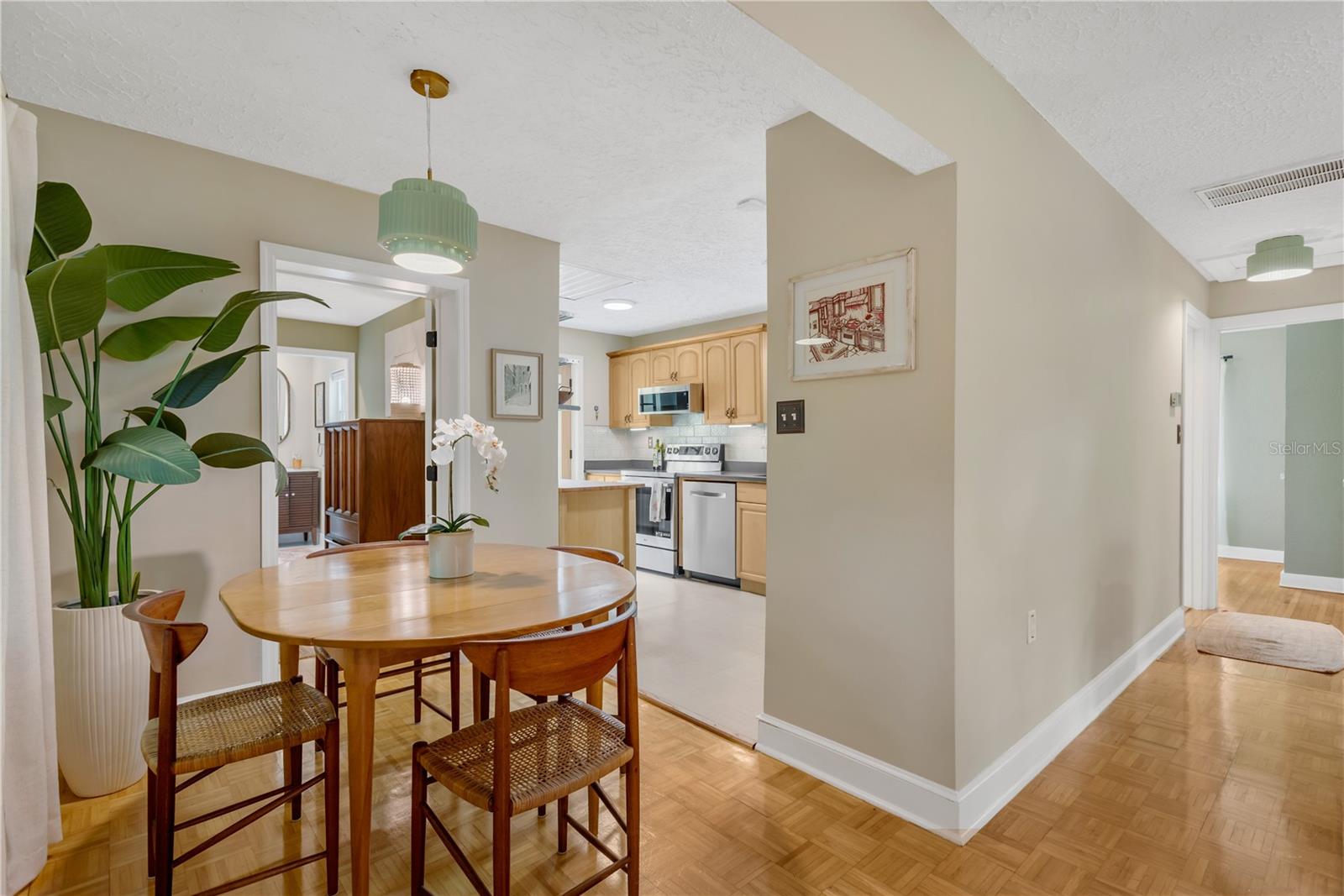 1427 E POWHATAN AVE, TAMPA, FL, 33604