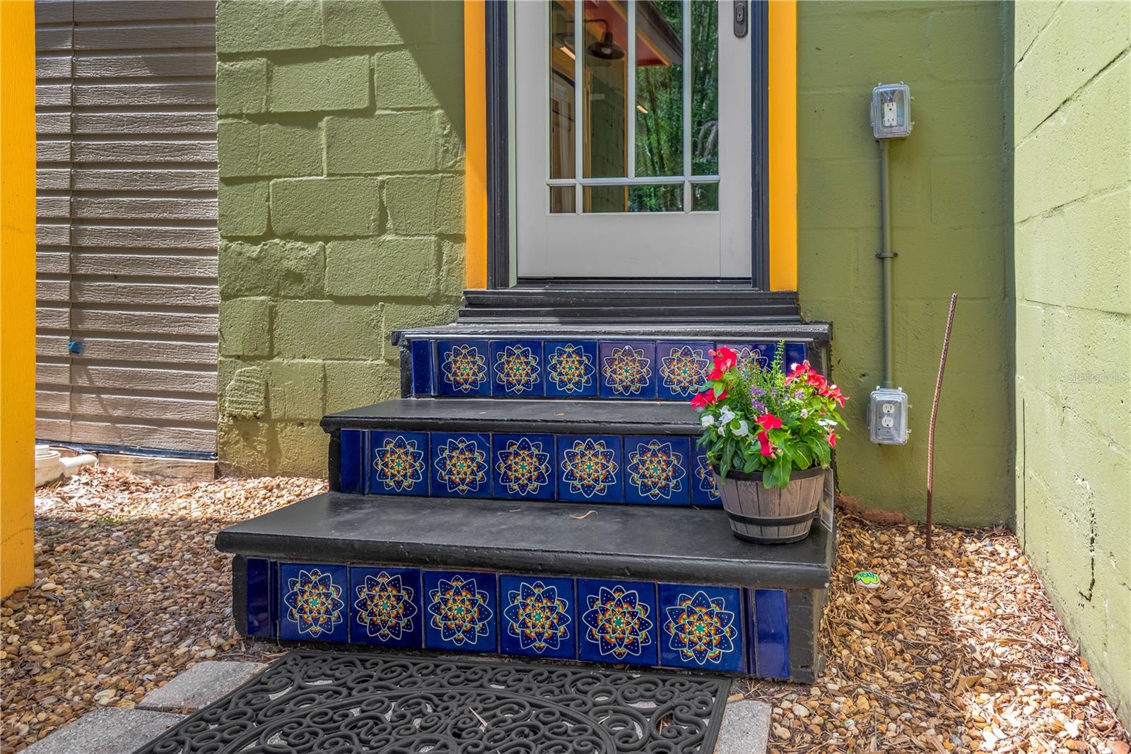 1427 E POWHATAN AVE, TAMPA, FL, 33604